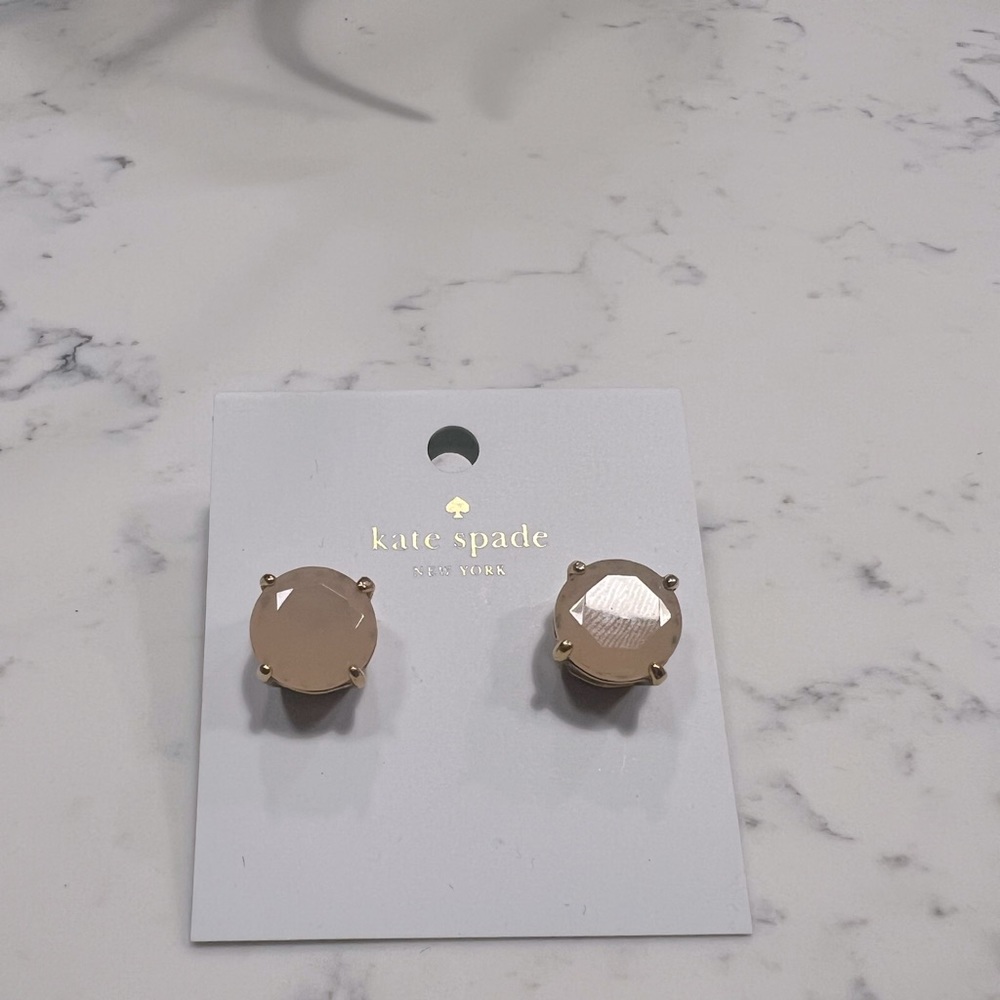 KATE SPADE. Peach crystal gum drop studs